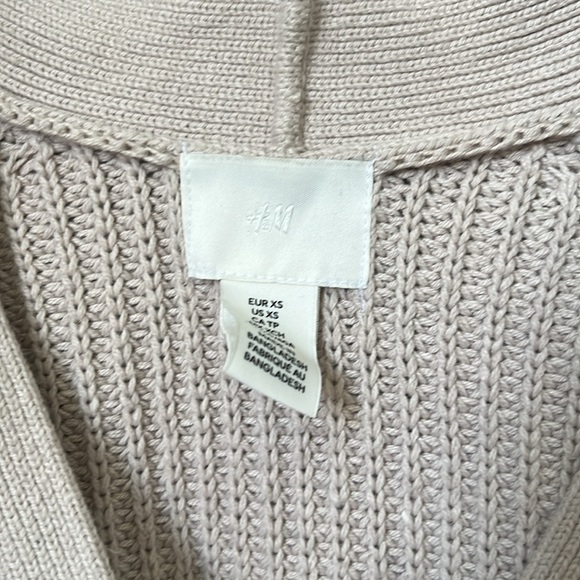 H&M Cardigan with Buttons - Picture 12 of 13